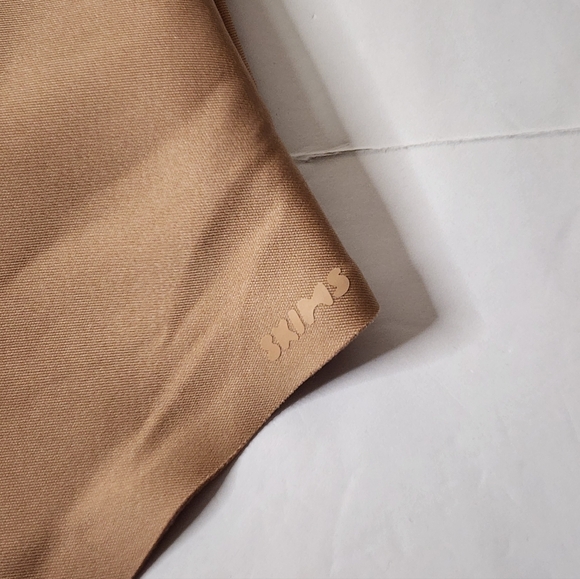 Skims Body CS High Waisted Thong Womens XS Sienna - Picture 4 of 9